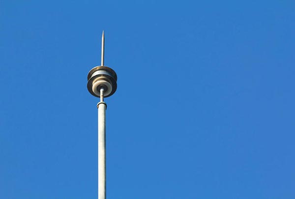 paratoner kontrolu